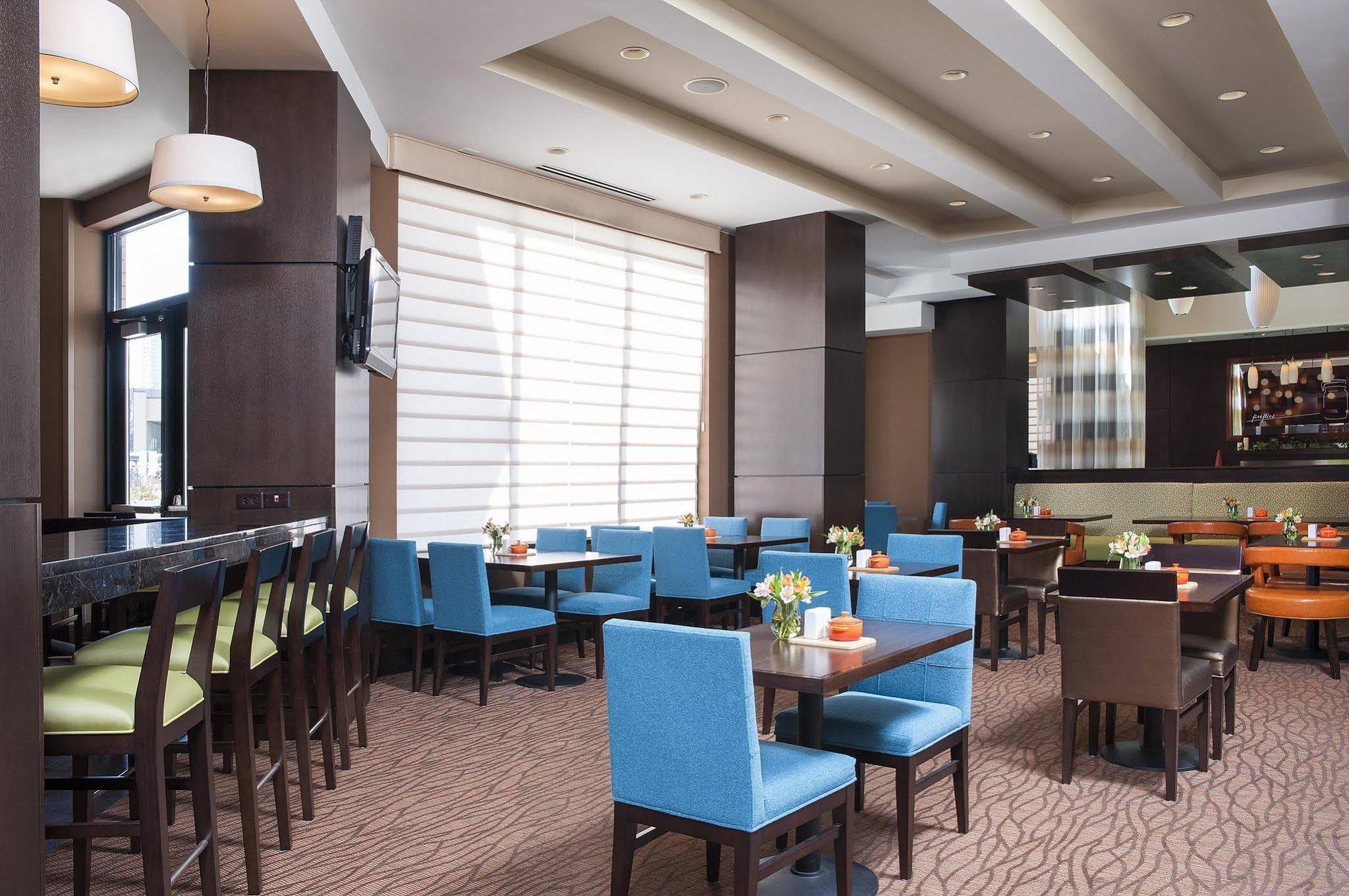 Hilton Garden Inn Minneapolis Downtown Екстериор снимка