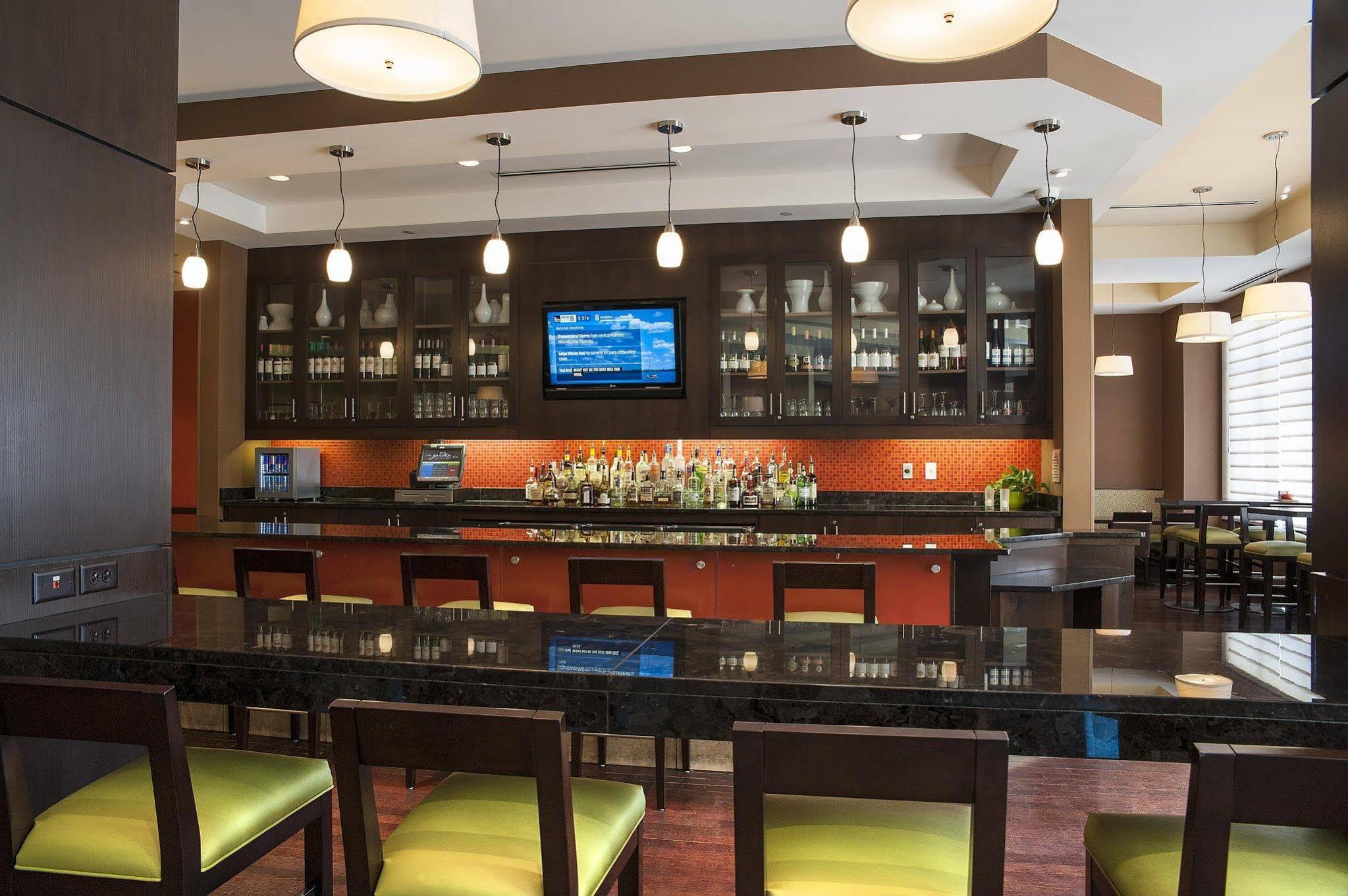 Hilton Garden Inn Minneapolis Downtown Екстериор снимка