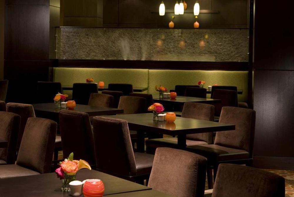 Hilton Garden Inn Minneapolis Downtown Ресторант снимка