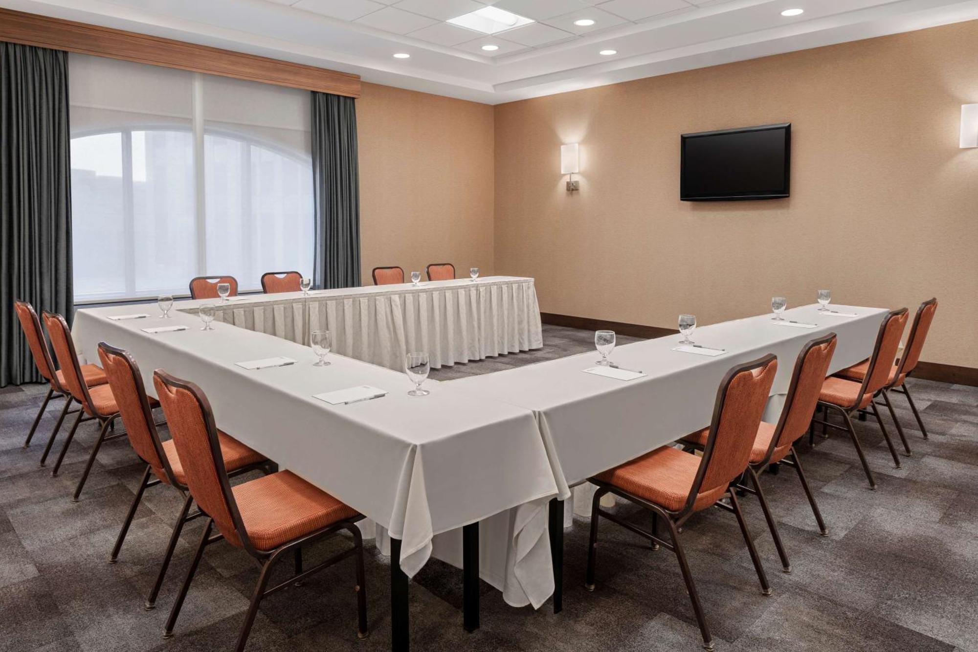 Hilton Garden Inn Minneapolis Downtown Екстериор снимка