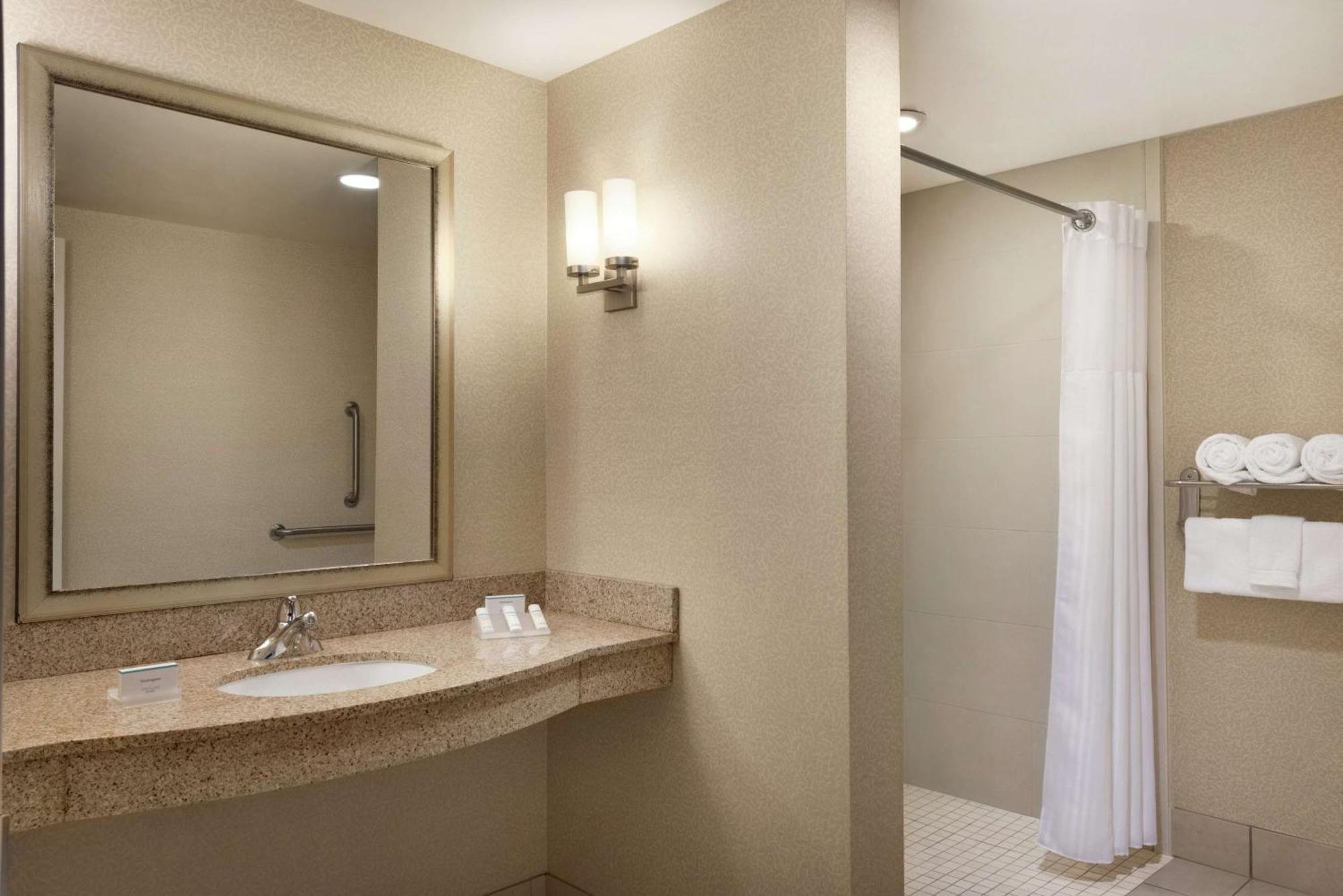 Hilton Garden Inn Minneapolis Downtown Екстериор снимка