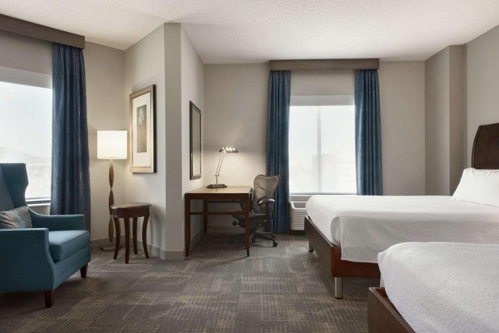 Hilton Garden Inn Minneapolis Downtown Екстериор снимка