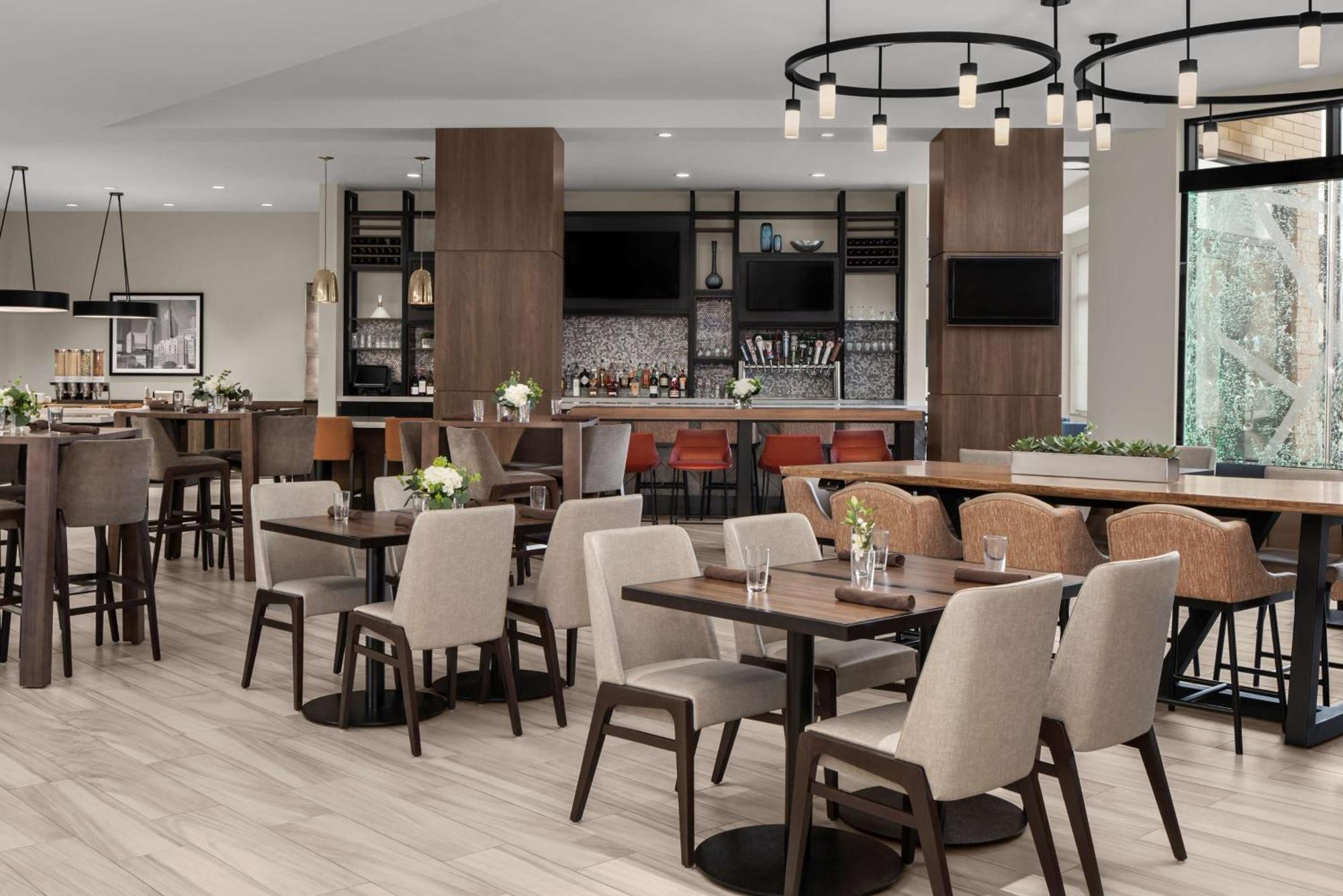 Hilton Garden Inn Minneapolis Downtown Екстериор снимка