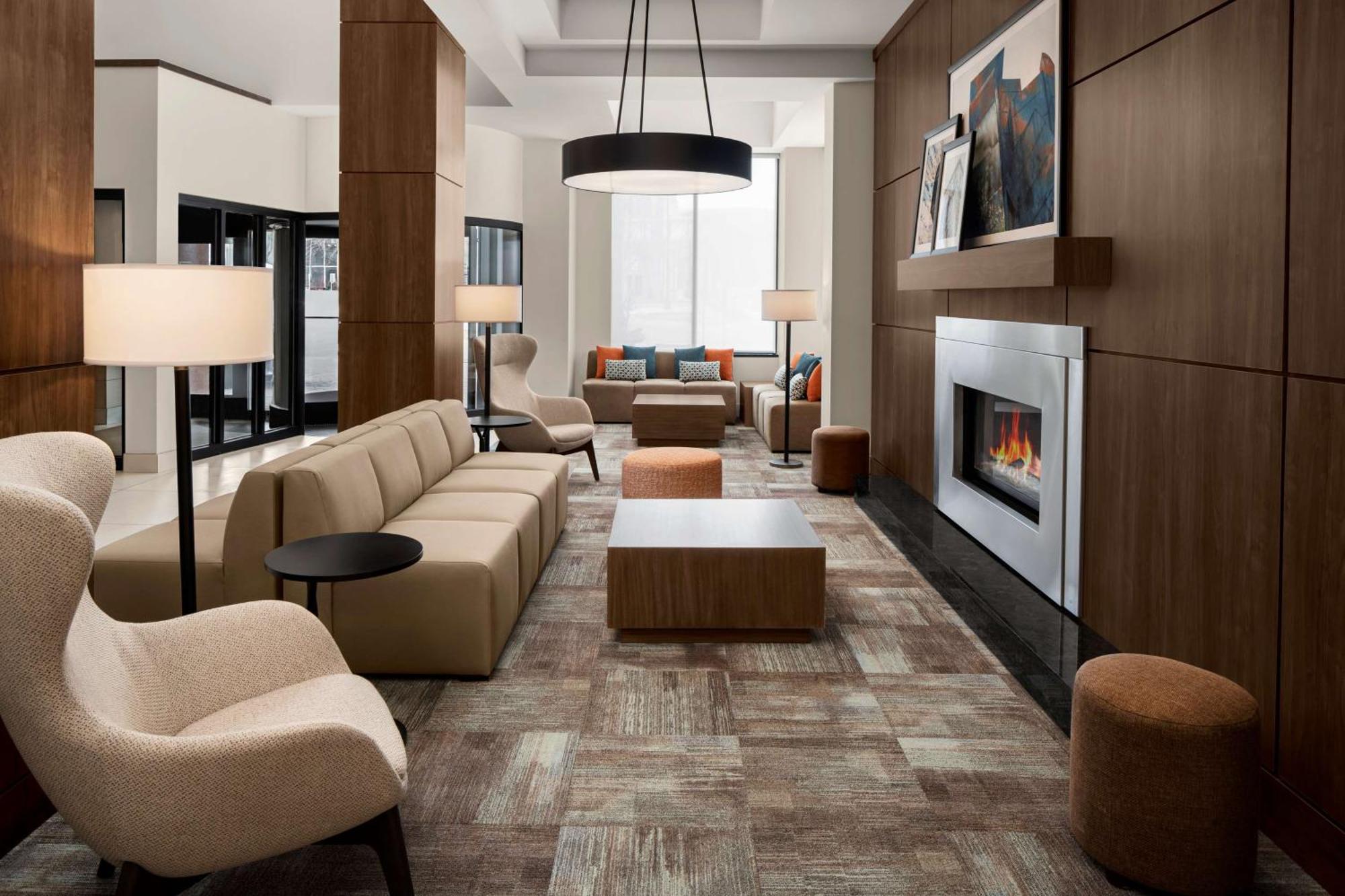 Hilton Garden Inn Minneapolis Downtown Екстериор снимка