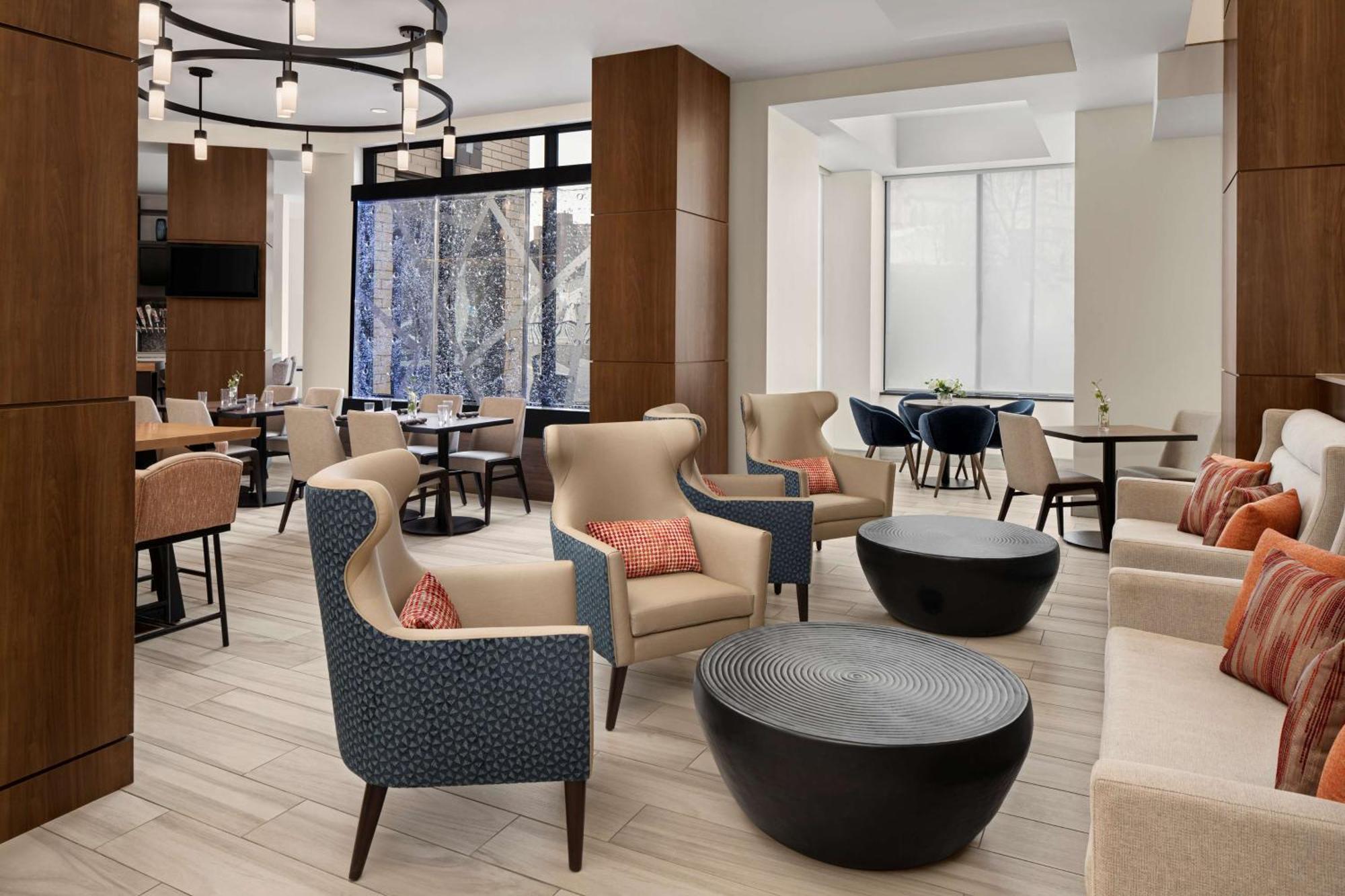 Hilton Garden Inn Minneapolis Downtown Екстериор снимка
