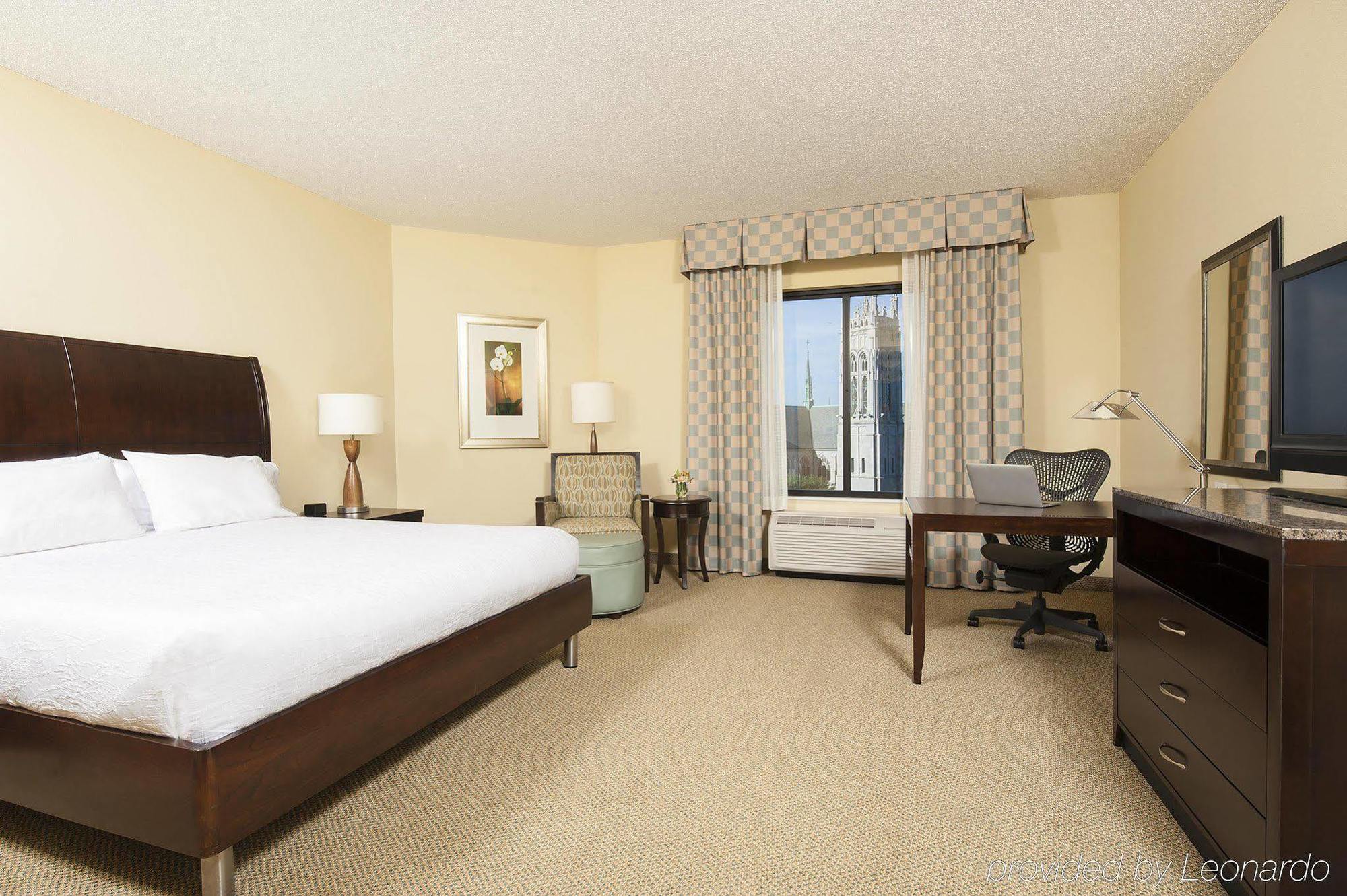 Hilton Garden Inn Minneapolis Downtown Екстериор снимка